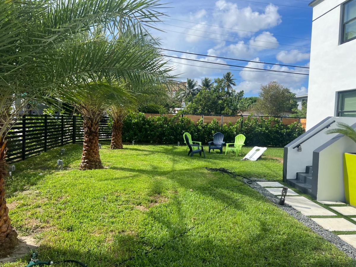 3 Seasons At The Carrington 3 Separate 2 Bedroom 1 Bathroom Apartments And A 3 Bedroom 2 Bathroom Villa Miami Esterno foto